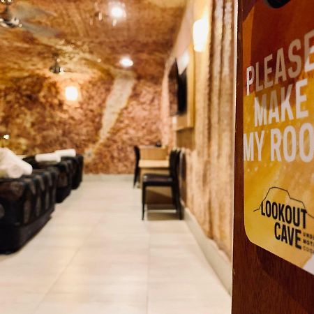 The Lookout Cave Underground Motel Coober Pedy Extérieur photo