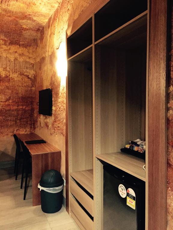 The Lookout Cave Underground Motel Coober Pedy Chambre photo
