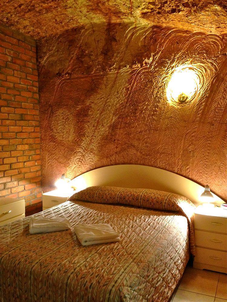 The Lookout Cave Underground Motel Coober Pedy Extérieur photo