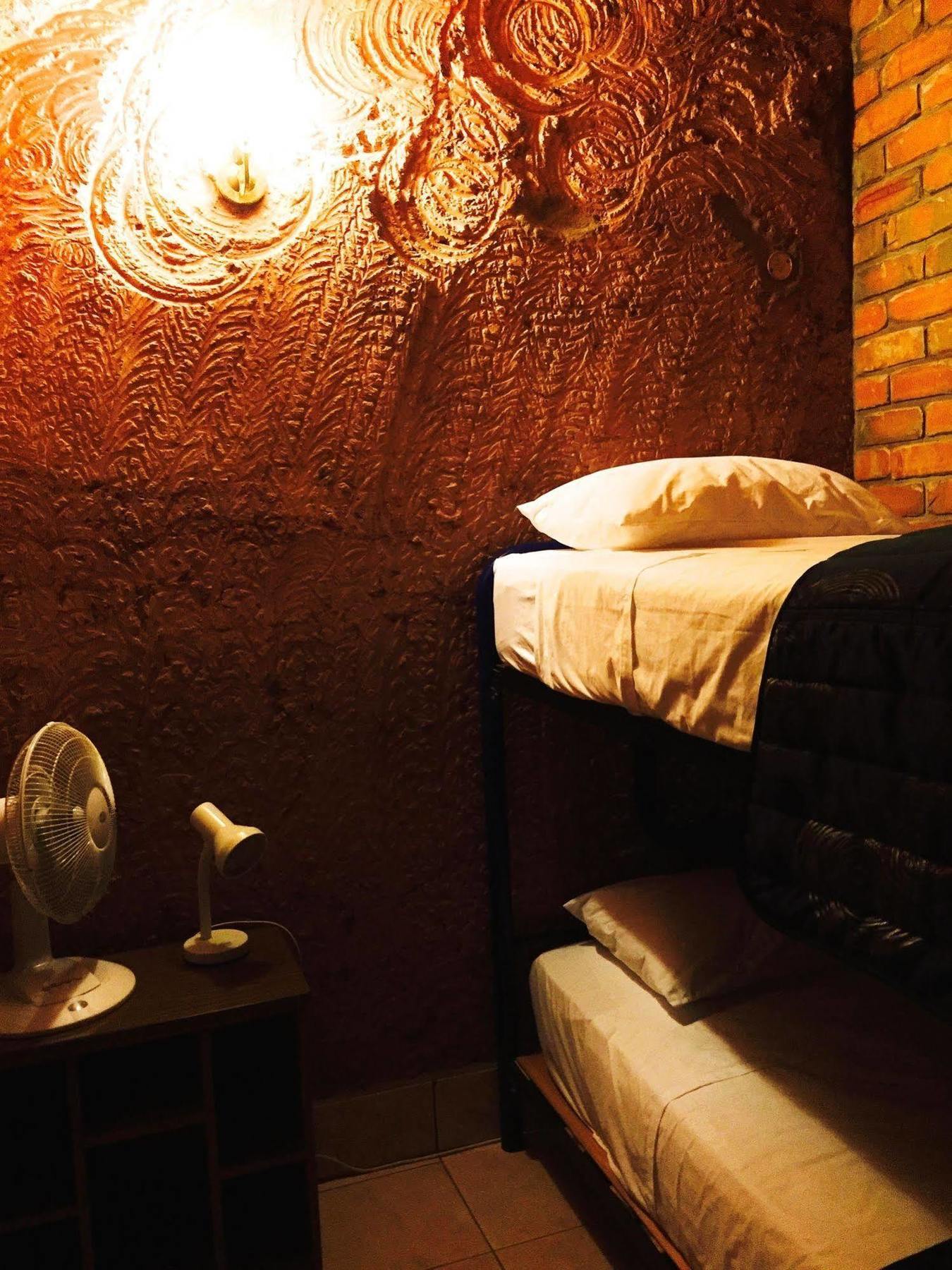 The Lookout Cave Underground Motel Coober Pedy Extérieur photo