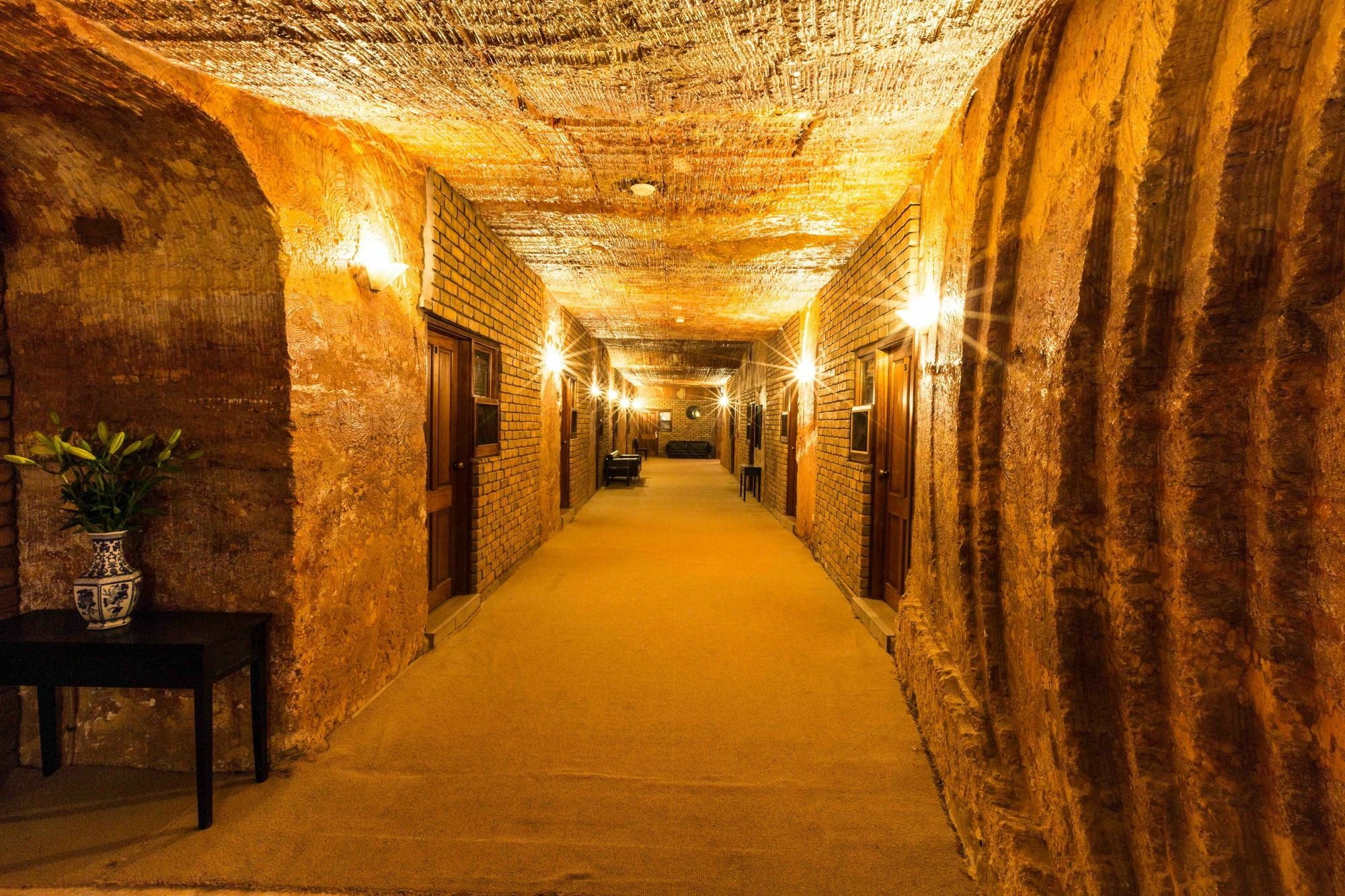 The Lookout Cave Underground Motel Coober Pedy Extérieur photo